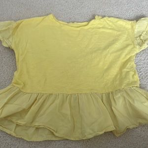Yellow kids gap shirt